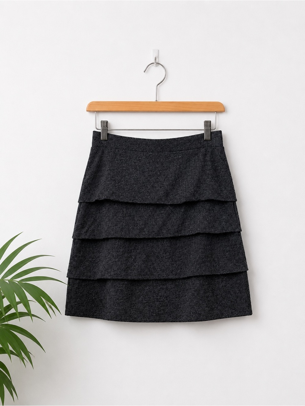 Prana Charcoal Gray Tiered Ruffle Skirt XS | Stretch Knit Athleisure Mini Skirt